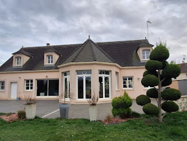 Vente Maison 7 pièces 218 m2 Charmoy