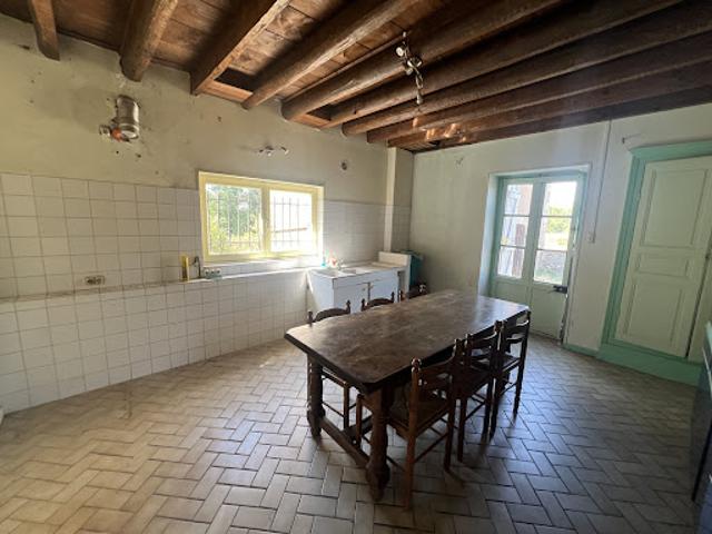 Vente Maison 7 pièces 218 m2 Epinac