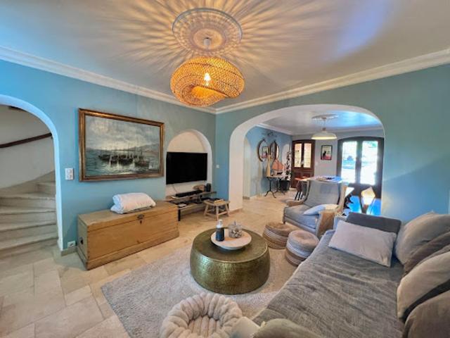 Vente Maison 7 pièces 218 m2 Gabian
