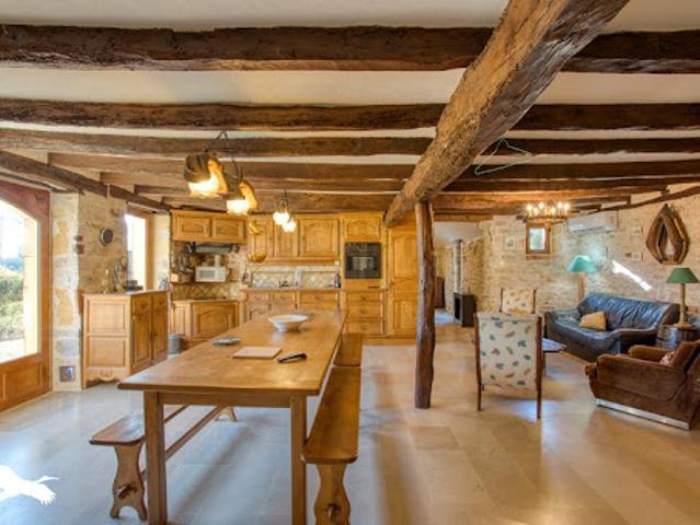 Vente Maison 7 pièces 218 m2 Reilhaguet