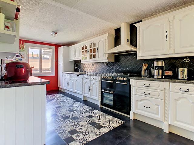 Vente Maison 7 pièces 218 m2 Saint Vulbas
