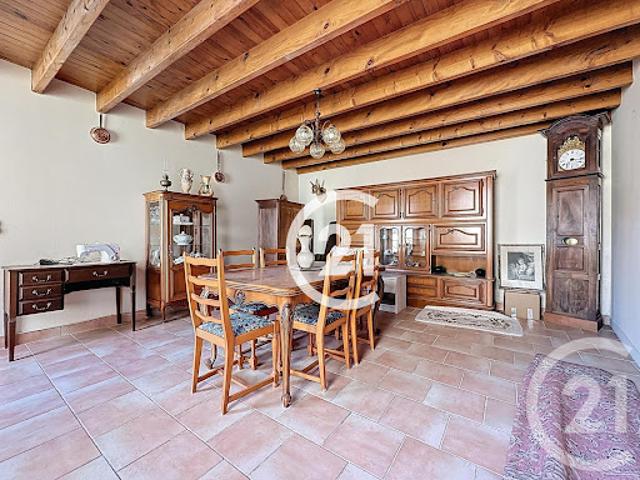 Vente Maison 7 pièces 218.3 m2 Louzac Saint André