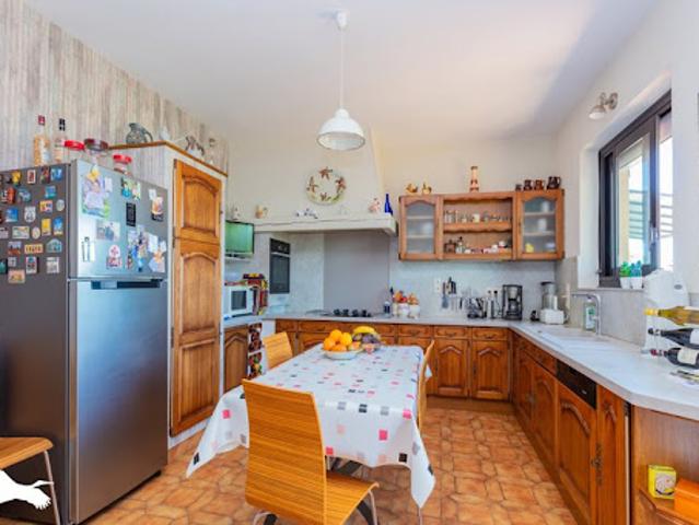 Vente Maison 7 pièces 219 m2 Castelnau Barbarens