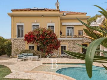 Vente Maison 7 pièces 210 m2 Marseille 9ème