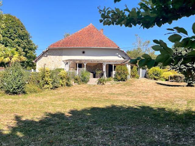 Vente Maison 7 pièces 210 m2 Neublans Abergement