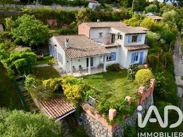 Vente Maison 7 pièces 210 m2 Colomars