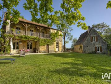 Vente Maison 7 pièces 210 m2 Daglan