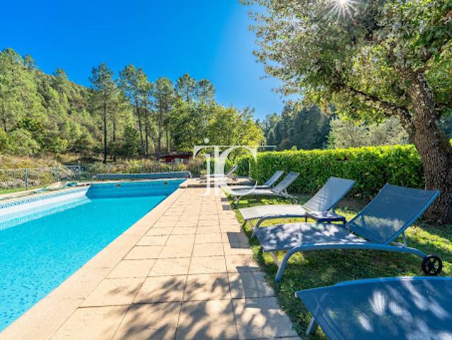 Vente Maison 7 pièces 210 m2 Les Vans