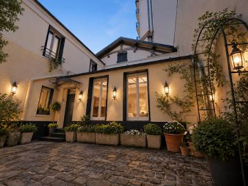Vente Maison 7 pièces 210 m2 Paris 14ème