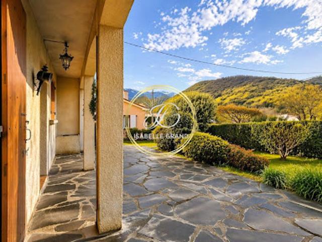 Vente Maison 7 pièces 210 m2 Ria Sirach