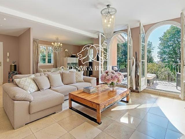 Vente Maison 7 pièces 210 m2 Rillieux la Pape