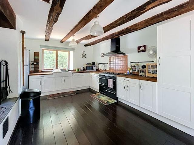 Vente Maison 7 pièces 210 m2 Saint Priest Ligoure