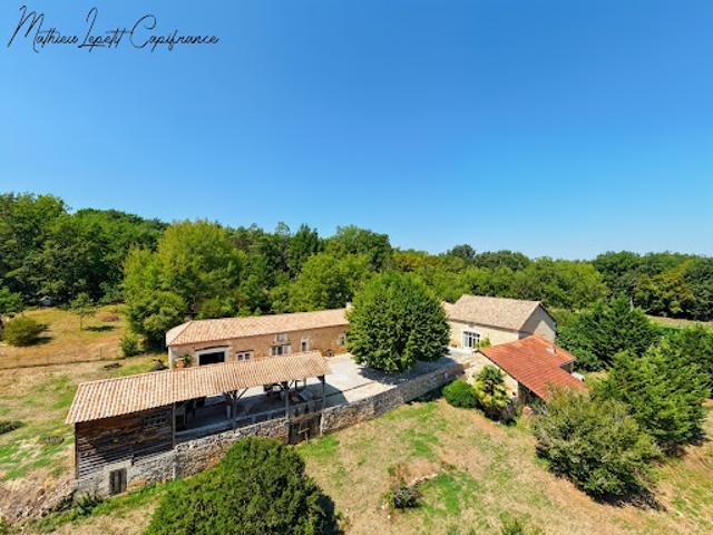 Vente Maison 7 pièces 210 m2 Sarliac sur l'Isle