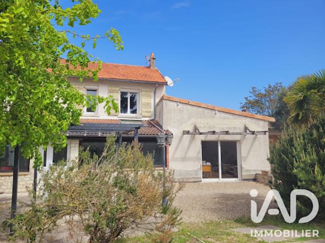 Vente Maison 7 pièces 210 m2 Serigny
