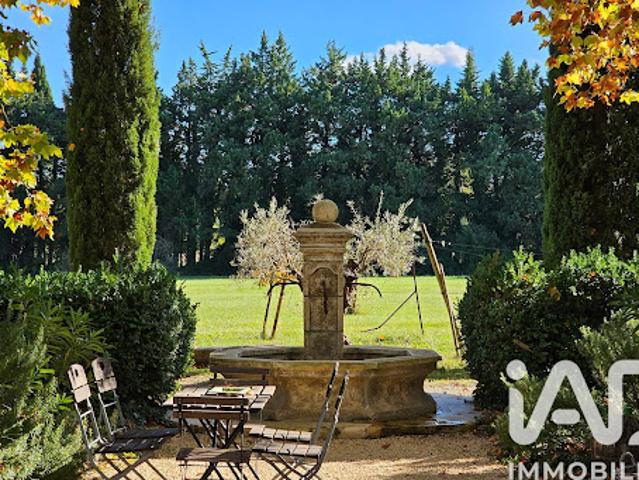 Vente Maison 7 pièces 210 m2 Verquières