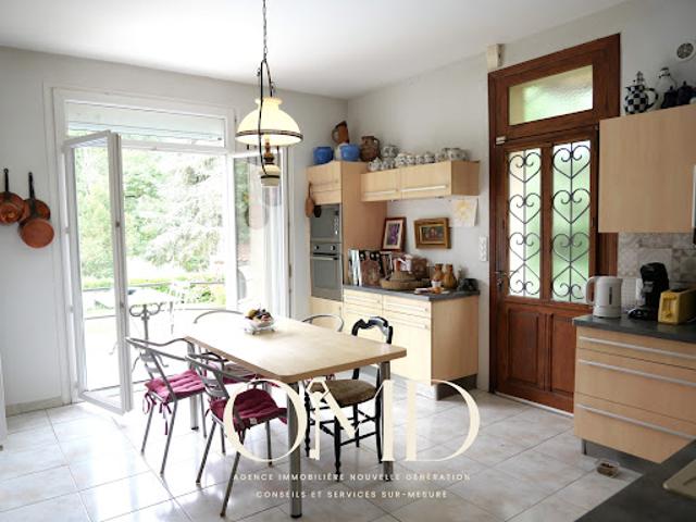 Vente Maison 7 pièces 210.63 m2 Montesquieu Volvestre
