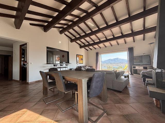 Vente Maison 7 pièces 211 m2 Olmeto