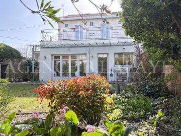 Vente Maison 7 pièces 211 m2 Bordeaux