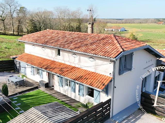 Vente Maison 7 pièces 211 m2 Saubrigues