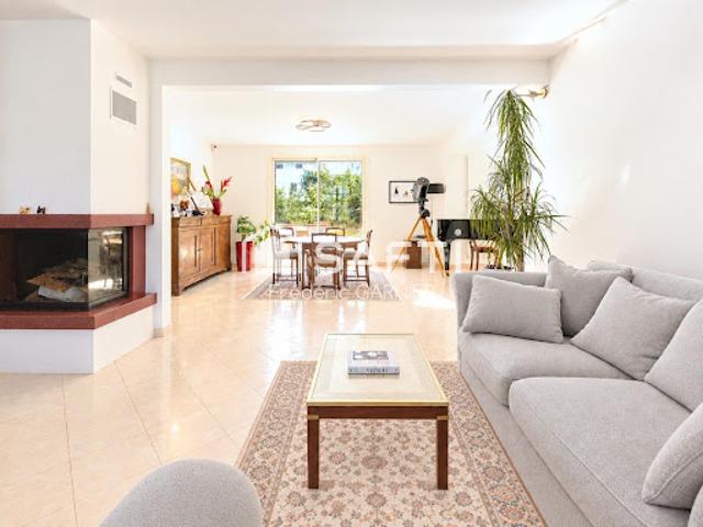 Vente Maison 7 pièces 212 m2 Ozoir la ferriere