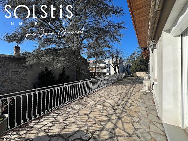 Vente Maison 7 pièces 212 m2 Saint Priest en Jarez