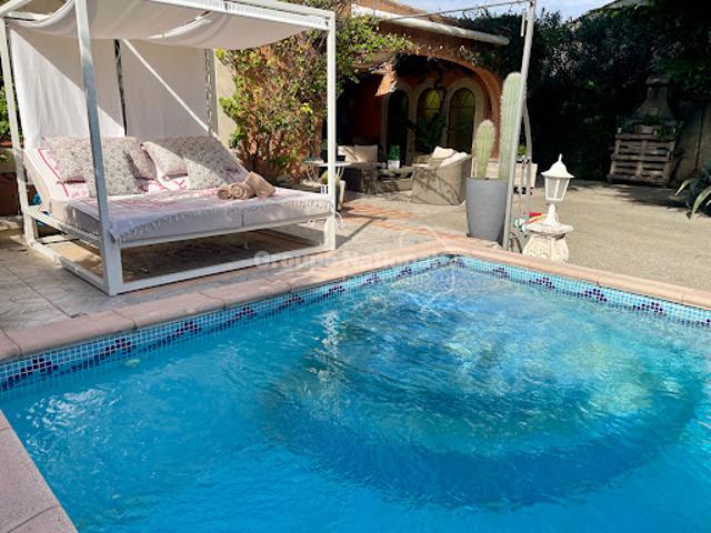 Vente Maison 7 pièces 213 m2 Rognonas