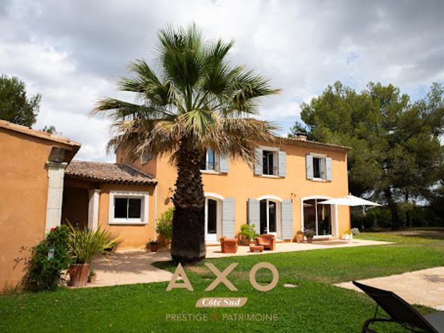 Vente Maison 7 pièces 224 m2 Meyrargues