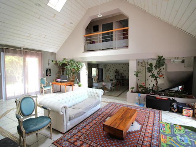 Vente Maison 7 pièces 224 m2 Saint Jean Brévelay