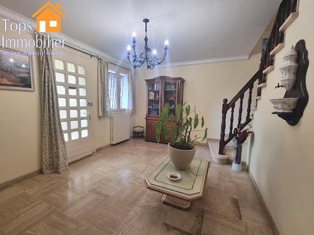 Vente Maison 7 pièces 224 m2 Villefranche de Rouergue