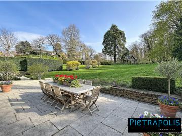 Vente Maison 7 pièces 224.09 m2 Limonest