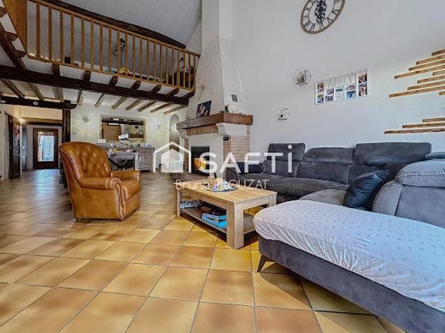 Vente Maison 7 pièces 225 m2 Angeville