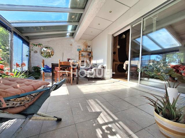 Vente Maison 7 pièces 225 m2 Saint Vivien