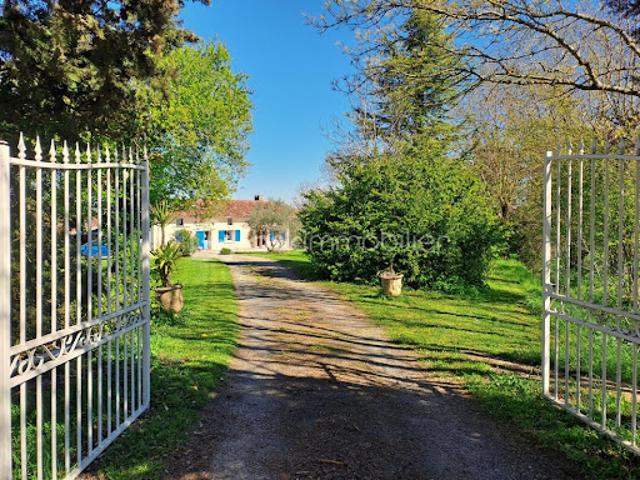Vente Maison 7 pièces 226 m2 Lanta