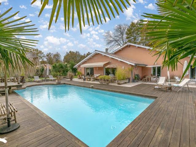 Vente Maison 7 pièces 226 m2 Salles