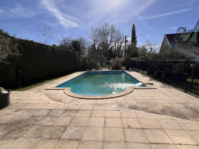 Vente Maison 7 pièces 226.06 m2 Montereau Fault Yonne