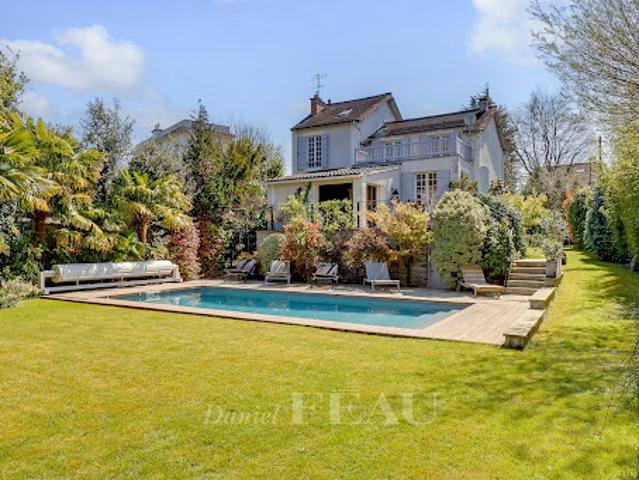 Vente Maison 7 pièces 227 m2 La Celle Saint Cloud