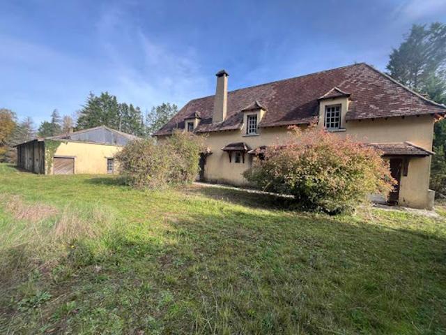 Vente Maison 7 pièces 228 m2 Bourgougnague