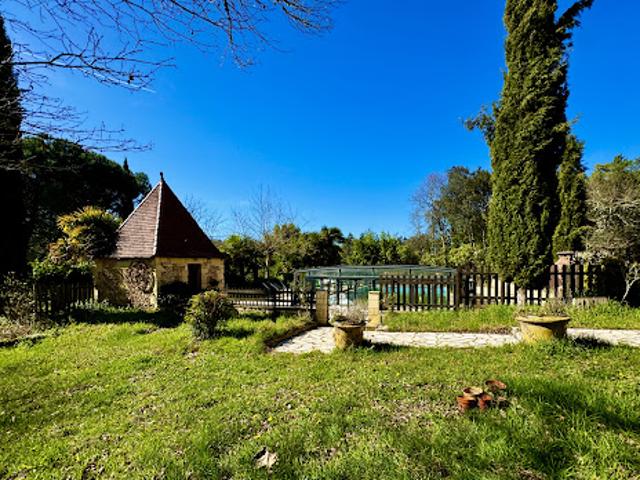 Vente Maison 7 pièces 228.11 m2 Saint Cirq Madelon