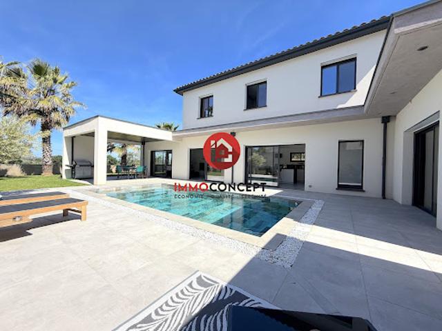 Vente Maison 7 pièces 229.9 m2 Saint Geniès de Comolas