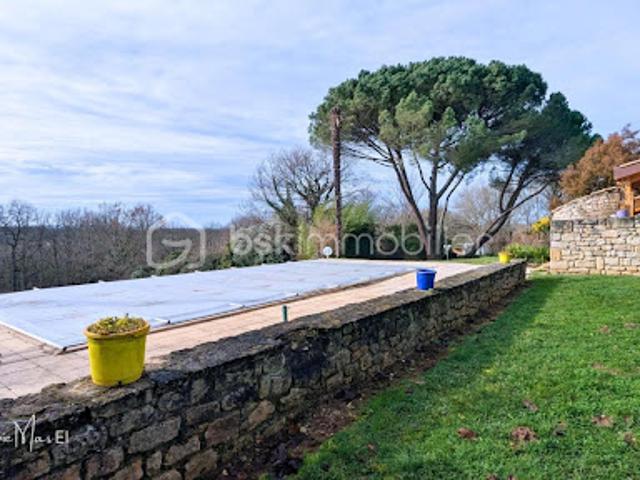 Vente Maison 7 pièces 220 m2 Montayral