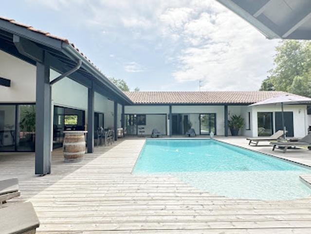 Vente Maison 7 pièces 220 m2 Ahetze