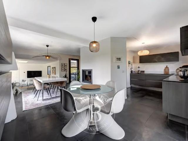 Vente Maison 7 pièces 210 m2 Annecy