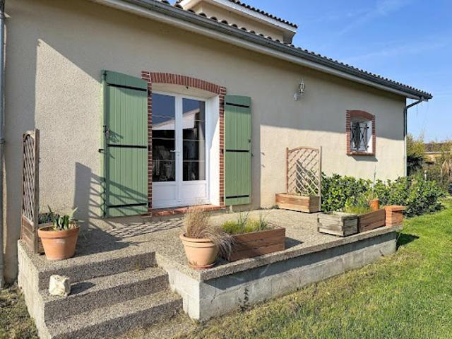 Vente Maison 7 pièces 220 m2 Castelsarrasin