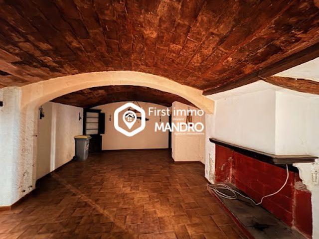 Vente Maison 7 pièces 220 m2 Estagel