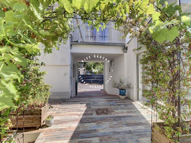 Vente Maison 7 pièces 220 m2 Gentilly