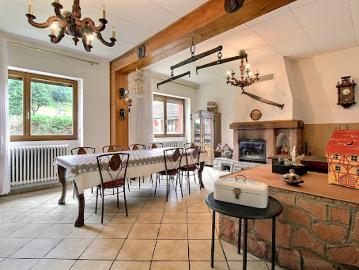 Vente Maison 7 pièces 220 m2 Le Saulcy