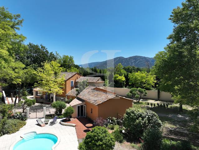 Vente Maison 7 pièces 220 m2 L'Isle sur la Sorgue