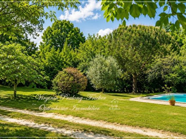 Vente Maison 7 pièces 220 m2 Saint Ciers d'Abzac