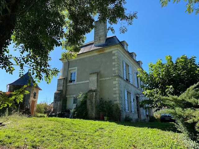 Vente Maison 7 pièces 220 m2 Saint Pierre de Côle