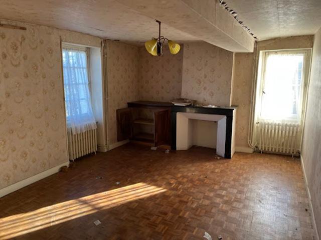 Vente Maison 7 pièces 221 m2 Saint Jean d'Ataux